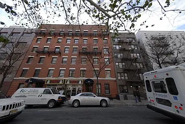 326 East 35th Street in Murray Hill