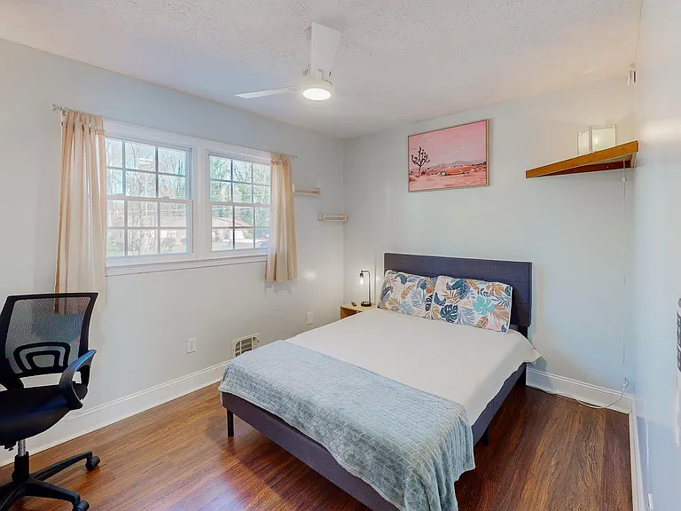 Pin Oak Way — Photo 2