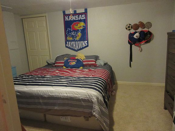Downstairs bedroom 1