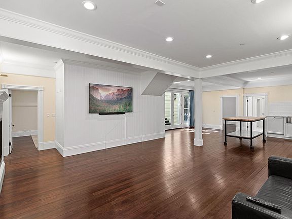 5th image of 1027 Bryant St