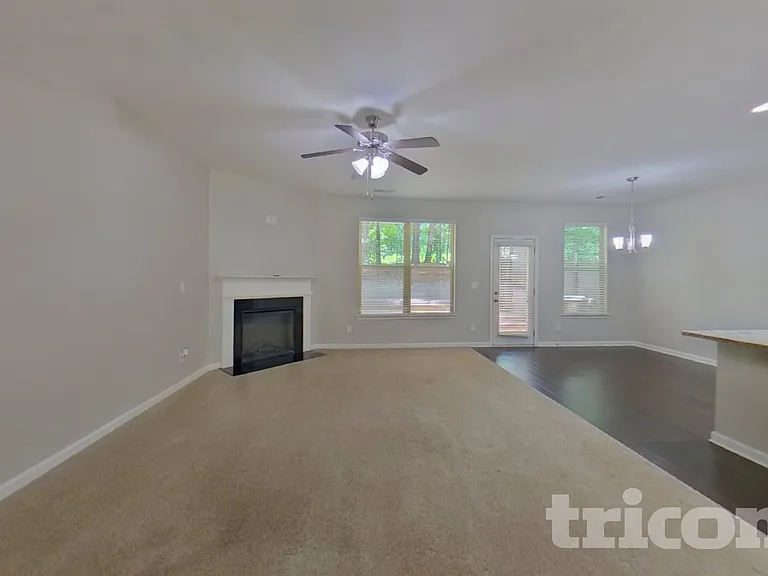 377 Lossie Ln — Photo 2