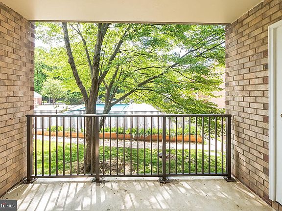 5th image of 856 College Pkwy APT 101