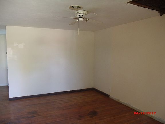 5th image of 4312 NW Lincoln Ave