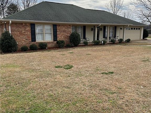 3rd image of 6139 Hibiscus Ln