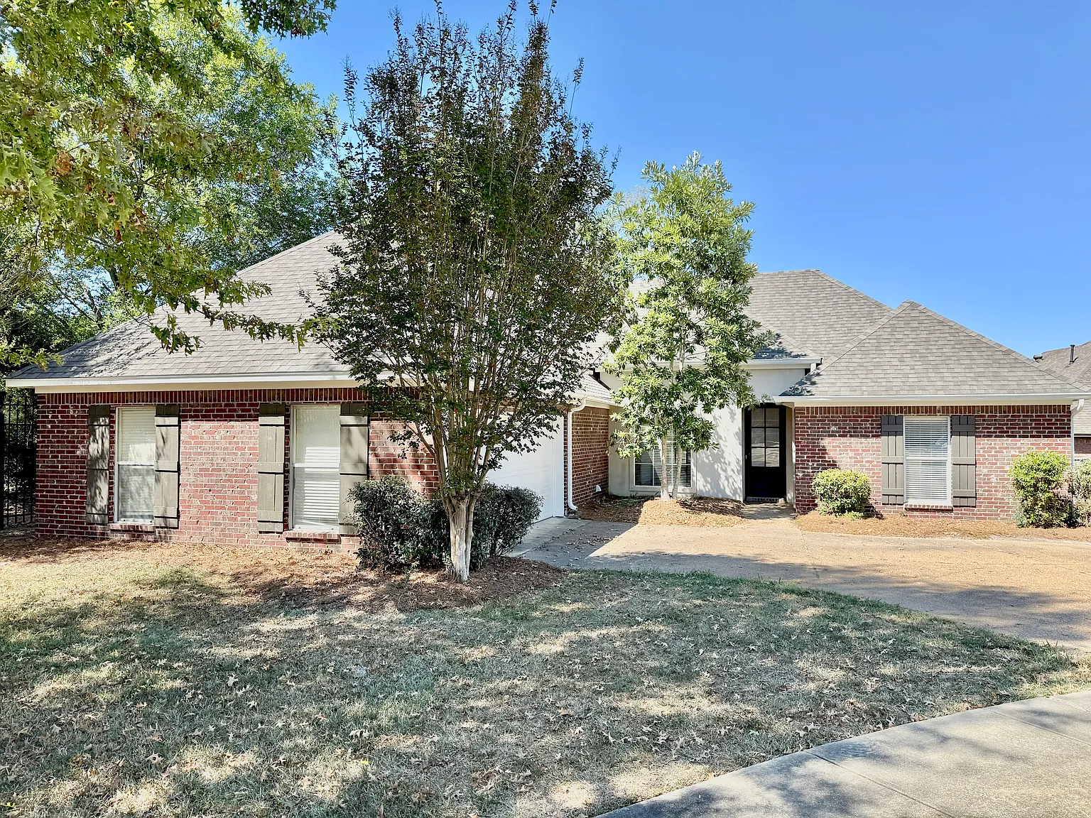 3 bed, 1708 sqft, $2,500 — Photo 2