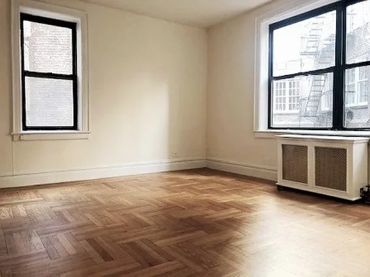 Rented by City Connections Realty | media 6