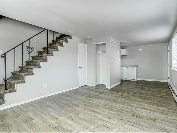 5th image of 2831 Eliot Cir Unit 5