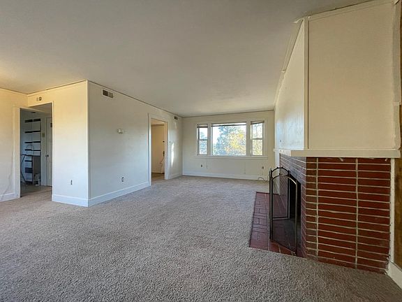 4th image of 2853 Walnut St #Grgknnrnk