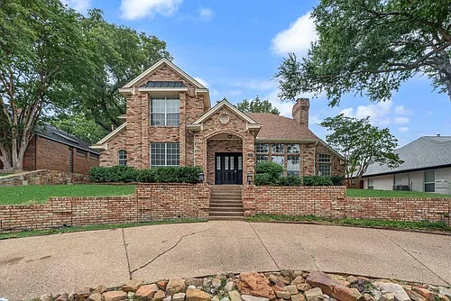 1204 Dentonshire Dr Photo 1