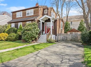 30 Winfield Ct, Norwalk, CT 06855