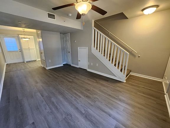 2nd image of 101 Ellis Dr #2B-1BA-904SQFT