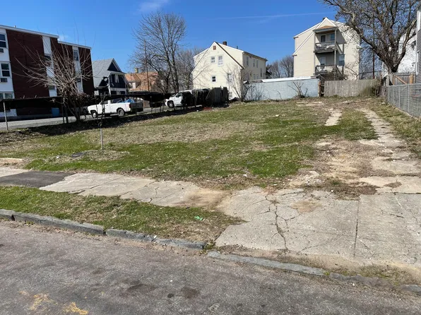 130 Hansen Avenue, Bridgeport, CT 06605