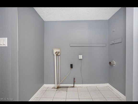 4th image of 7815 Jeffries Ave #1