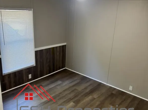 24 Camelot Ln #1, Tunnel Hill, GA 30755