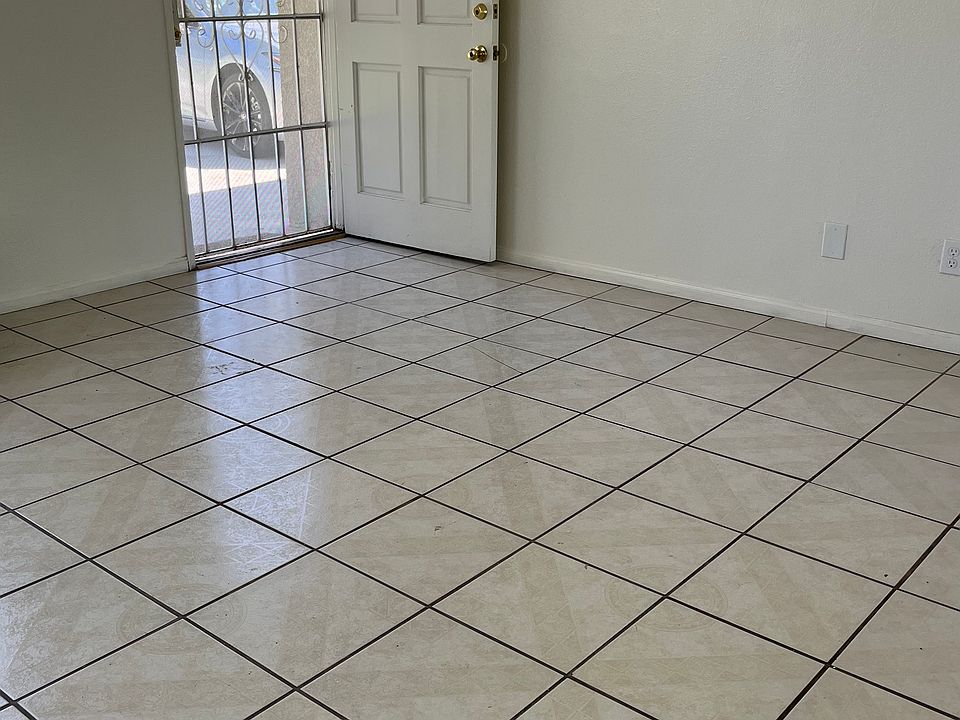 1st image of 12786 Magnolia Ave #12786
