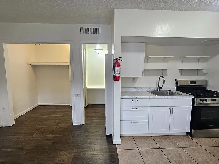 1100-1108 Arizona St SE — Photo 18