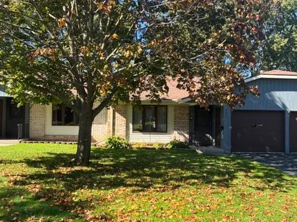 5041 Beech Ct, Hudsonville, MI 49426