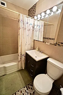 Rented by Bizzarro Agency | media 13