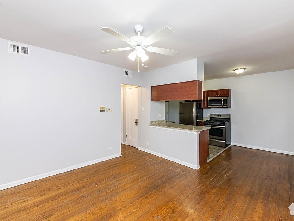1st image of 3710 N Sheffield Ave #3708-207