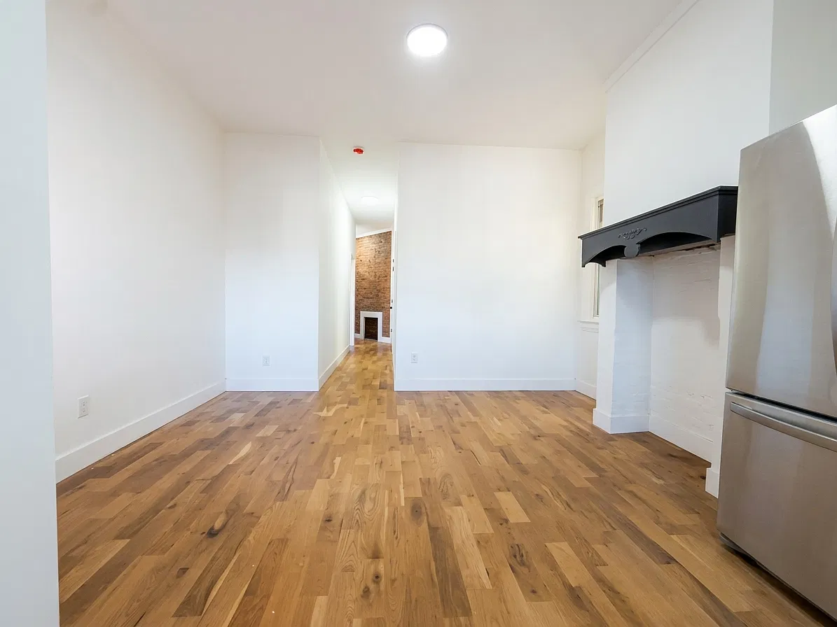 2 bed, $2,200 — Photo 4