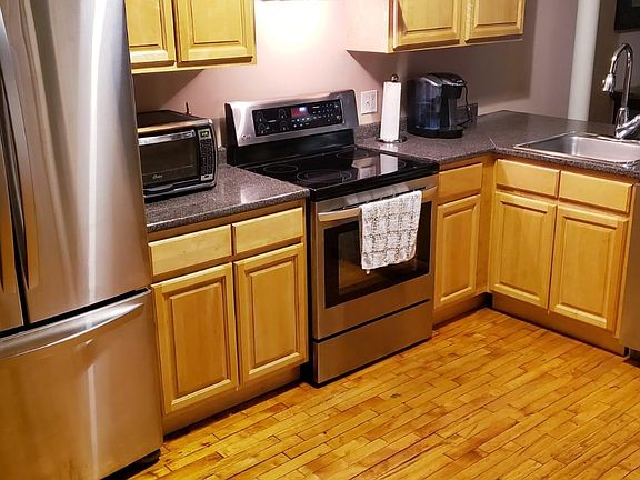 3rd image of 390 Charles St APT 207