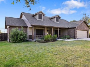2 Samac Ln, Lampasas, TX 76550