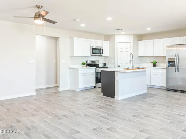 9494 W Tinajas Dr, Arizona City, AZ 85123