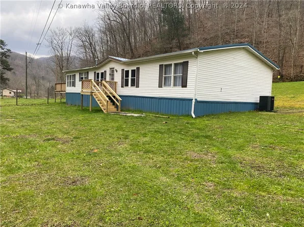 1790 Big Branch Rd, Danville, WV 25053