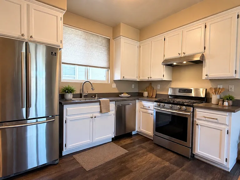 3933 Match Point Ave — Photo 6