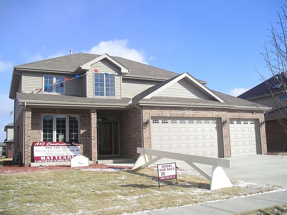 3 Car Garage