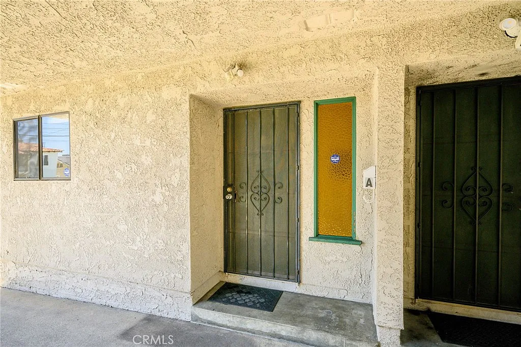 3 bed, 2.5 bath, 1667 sqft, $3,500 — Photo 2