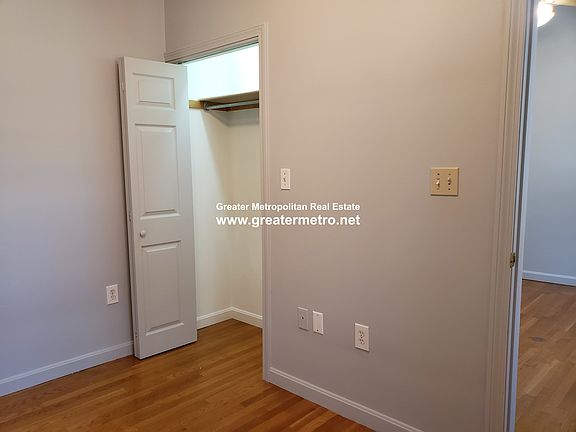 3rd image of 40 N Bennet St