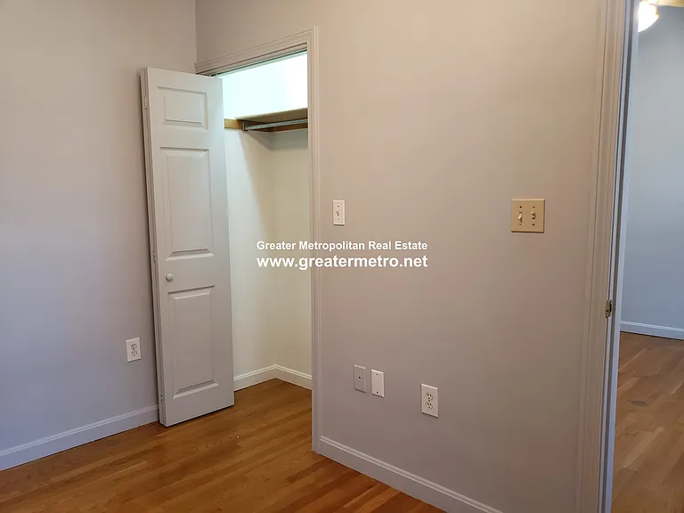 40 N Bennet St — Photo 3
