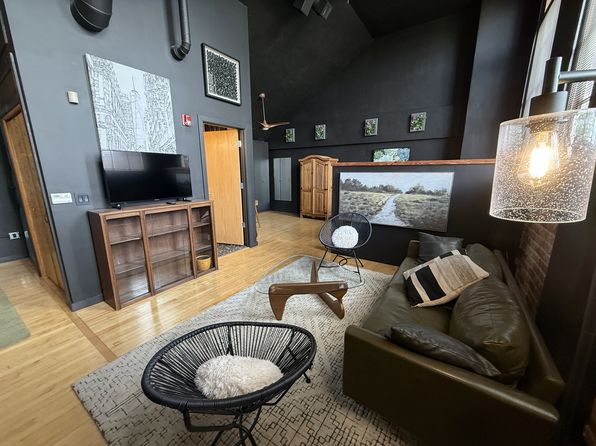 300 Tijeras Ave NE APT 319