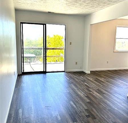2nd image of 623 Lovers Ln #C4