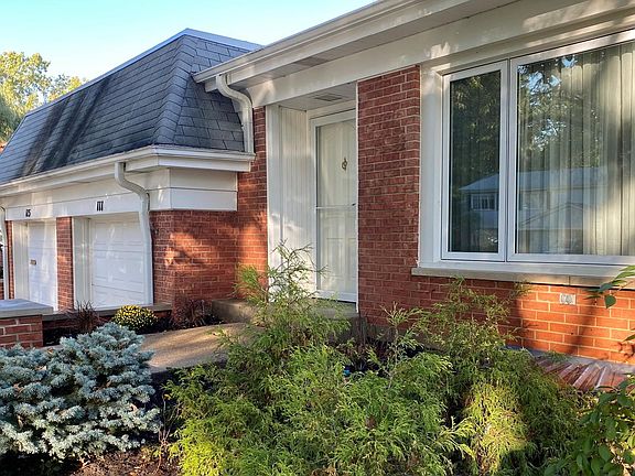 5th image of 111 N Peartree Ln