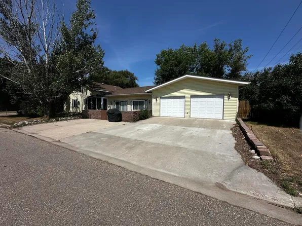 109 S Mannston St, Gettysburg, SD 57442