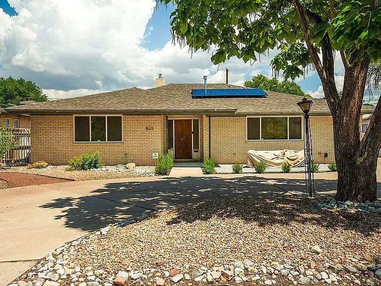 1623 San Patricio Ave SW