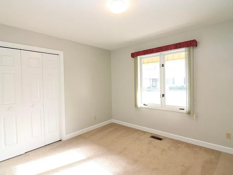 679 Cedar Point — Photo 19