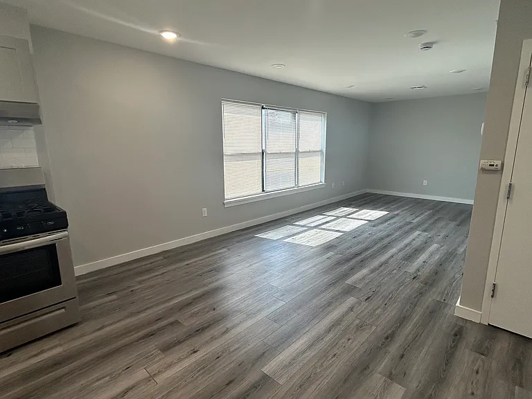 107 Beech St #501 — Photo 4