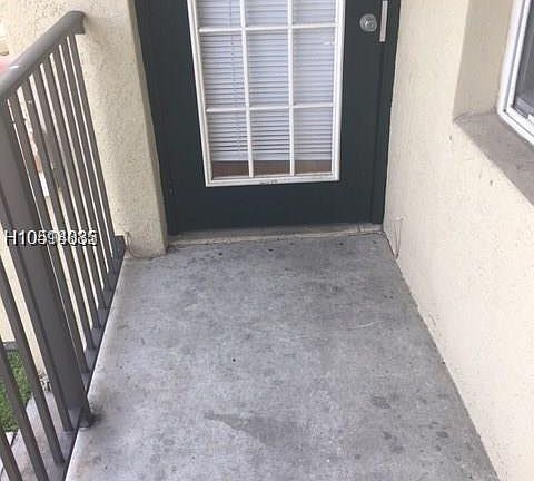 4th image of 2305 Belmont Ln