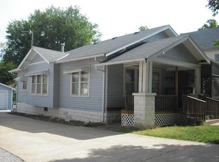 1432 E 3rd Ave, Winfield, KS 67156
