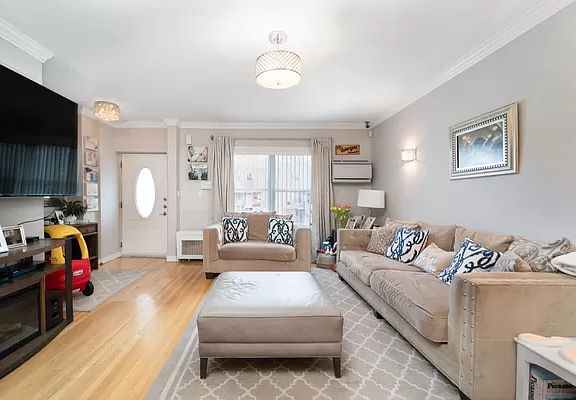 3rd image of 2026 26th St