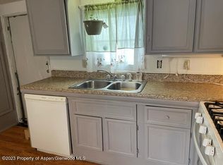 2220 Crockett Dr, Craig, CO 81625