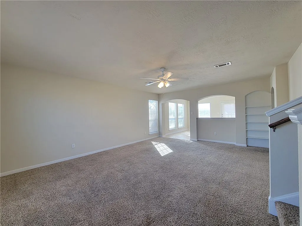 Building Photo - 4140 McFarland Dr