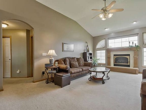 4th image of 515 E Aspen Creek Ct