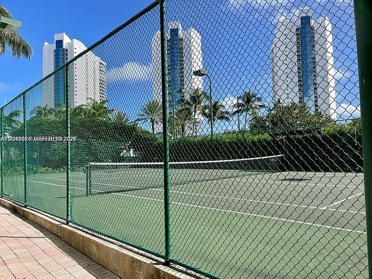 16400 Collins Ave #942 — Photo 25