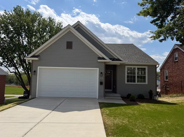 520 S Pine St, Red Lion, PA 17356