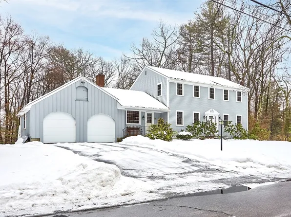 13 Captain Browns Ln, Acton, MA 01720
