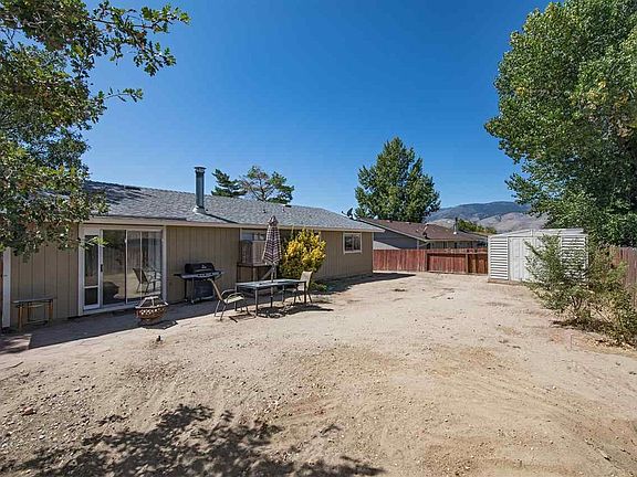 3rd image of 3152 Gordonia Dr